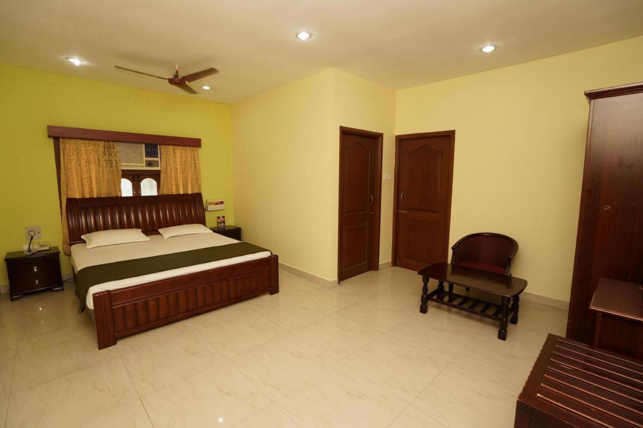 Lloyds Serviced Apartments,Krishna Street,T Nagar Chennai Exterior foto