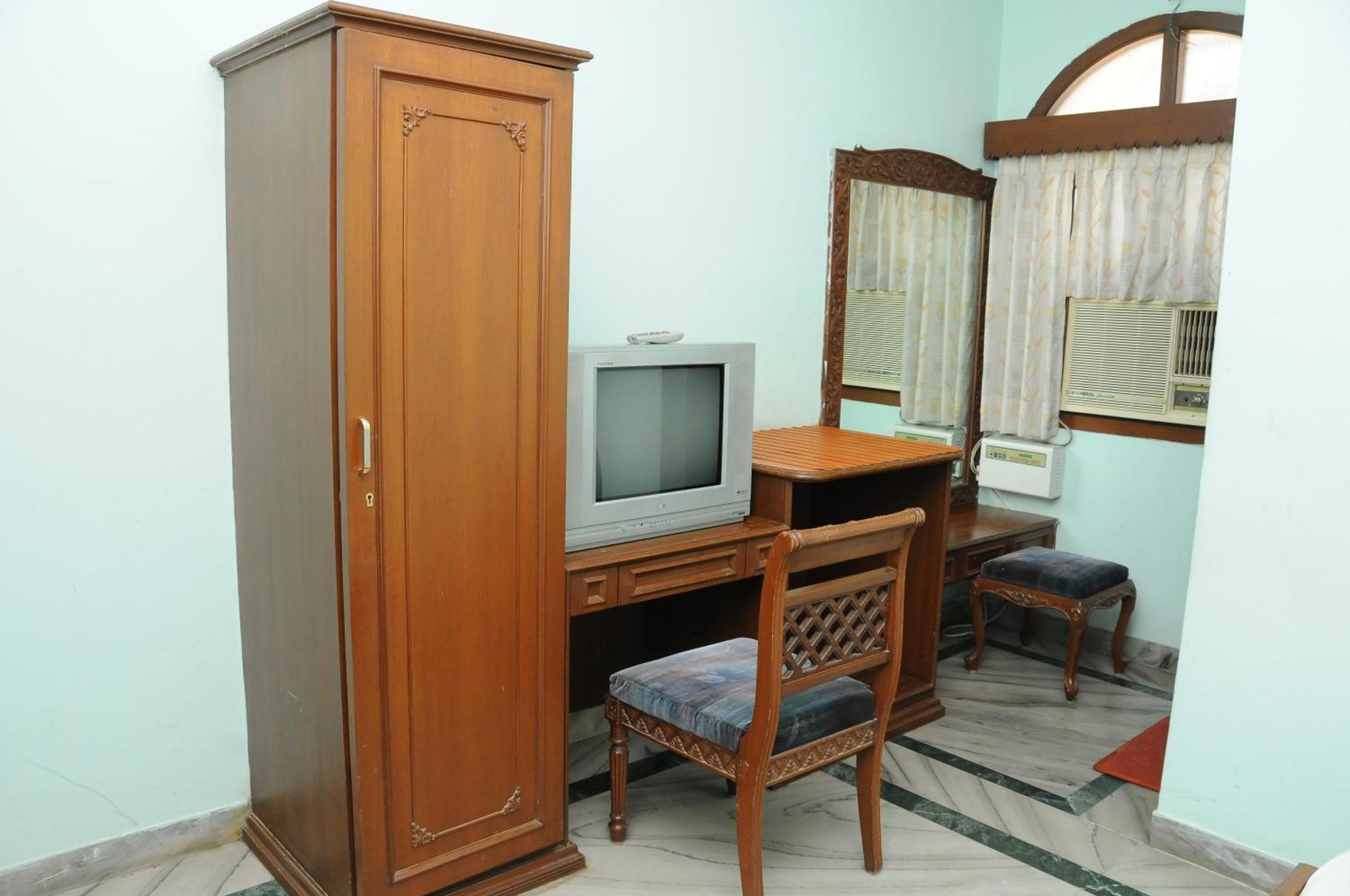 Lloyds Serviced Apartments,Krishna Street,T Nagar Chennai Cameră foto