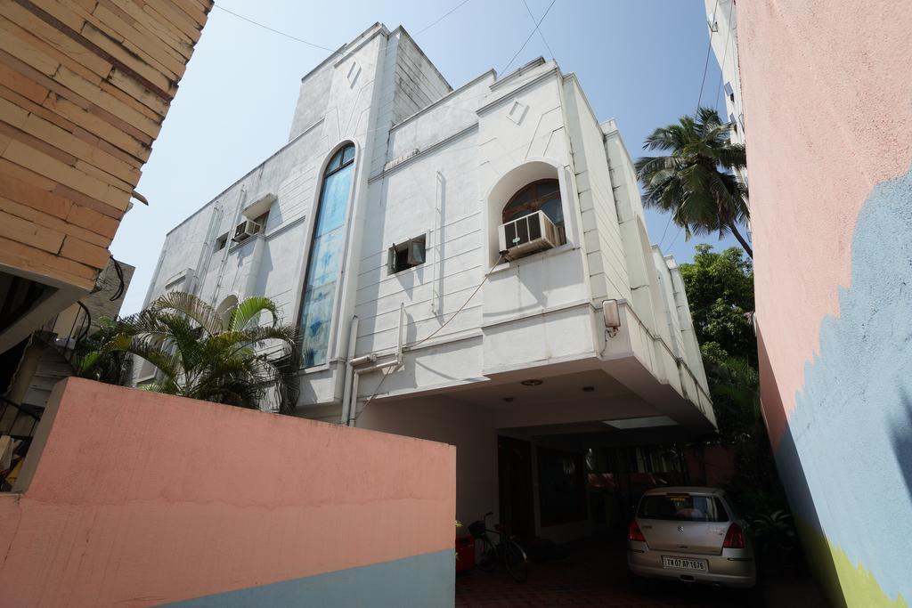 Lloyds Serviced Apartments,Krishna Street,T Nagar Chennai Exterior foto